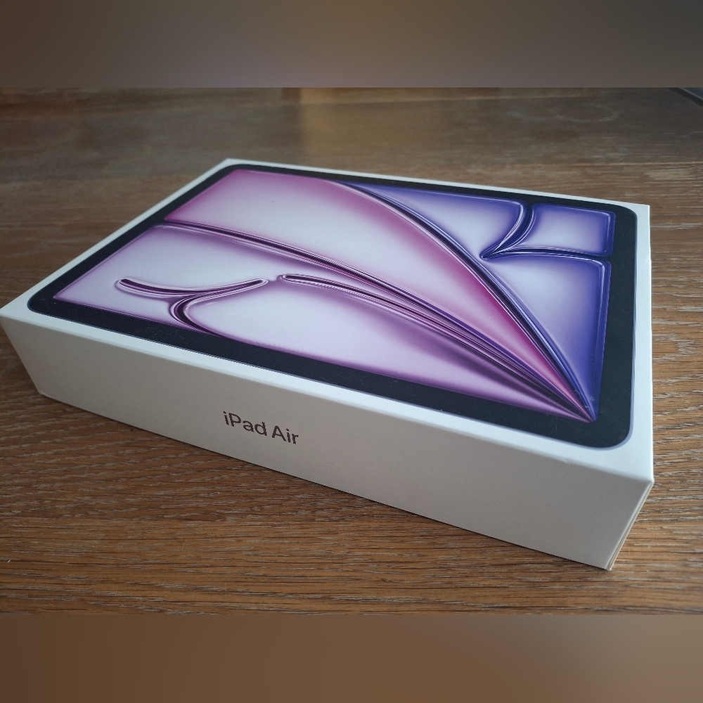 Apple iPad Air - Purple